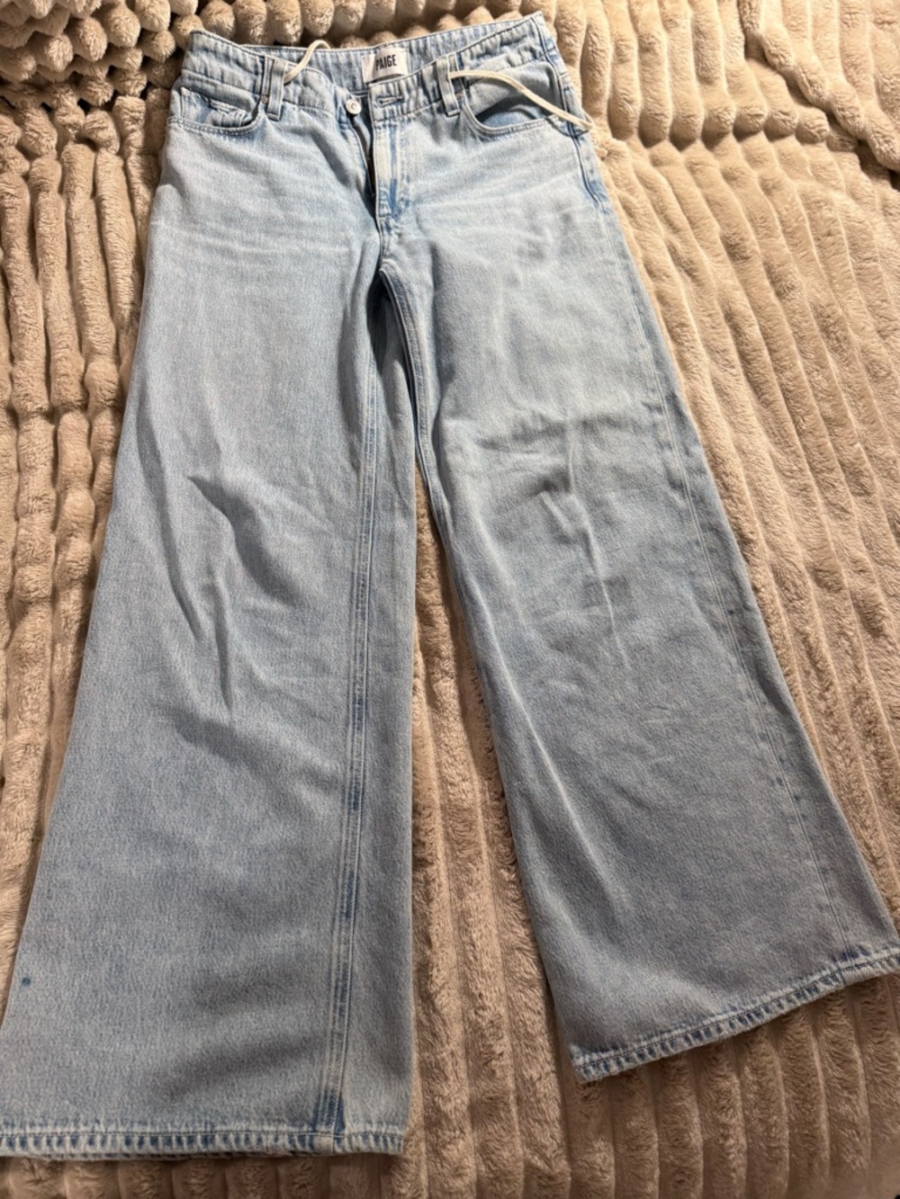 PAIGE Zoey jeans. - Picture 2 of 5